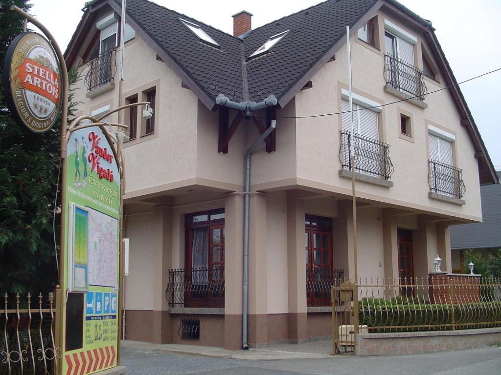 Vándor Vigadó Zalaegerszeg Exterior foto