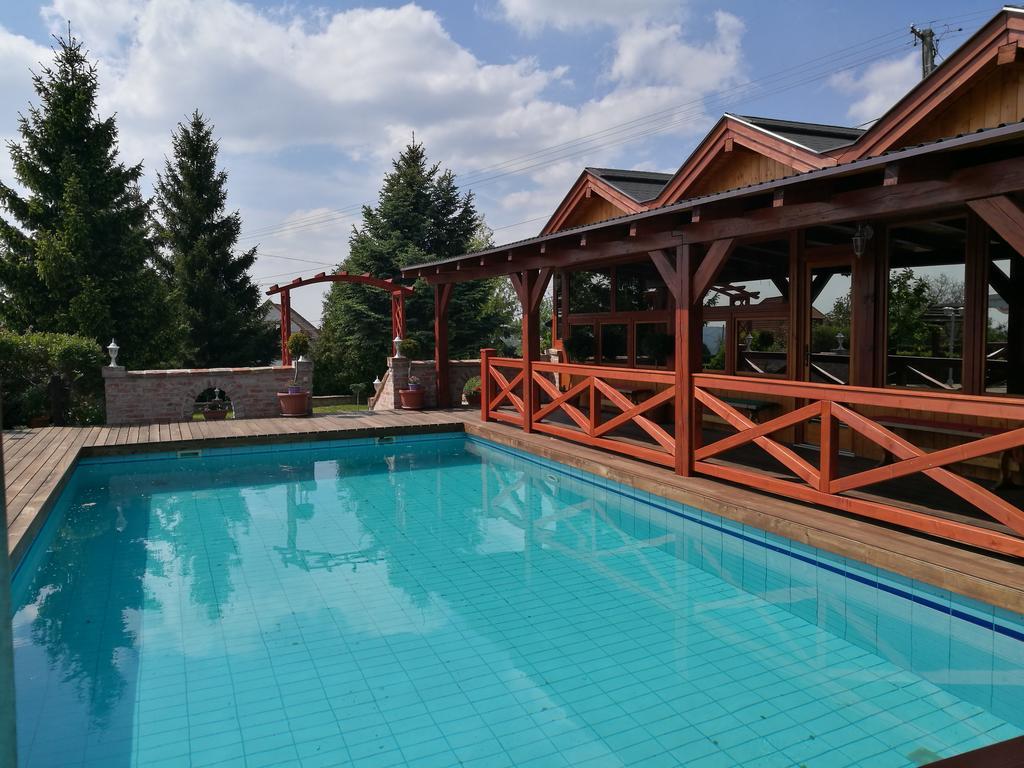 Vándor Vigadó Zalaegerszeg Exterior foto