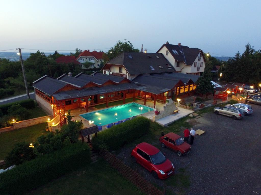 Vándor Vigadó Zalaegerszeg Exterior foto